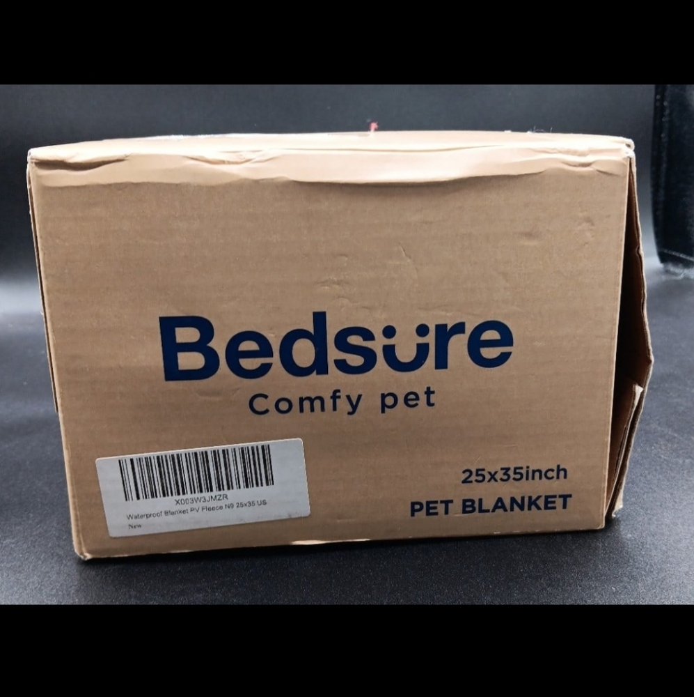 Bedsure comfy 25" x 35" Dog Pet Blanket Fleece waterproof Blue NIB
